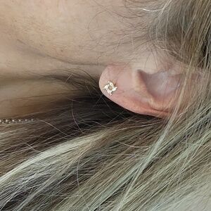 Gold 18k White Topaz Quad Stud Earrings